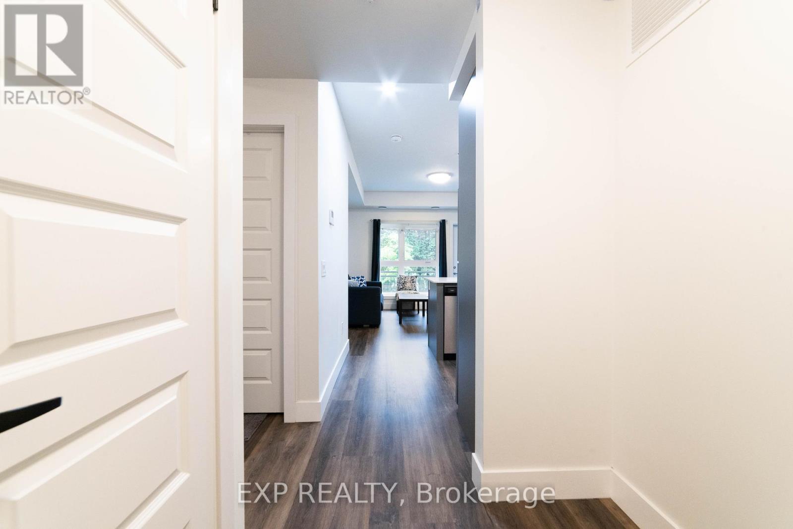 Photo 13 of 211 1201 Lackner Place, Kitchener ON
