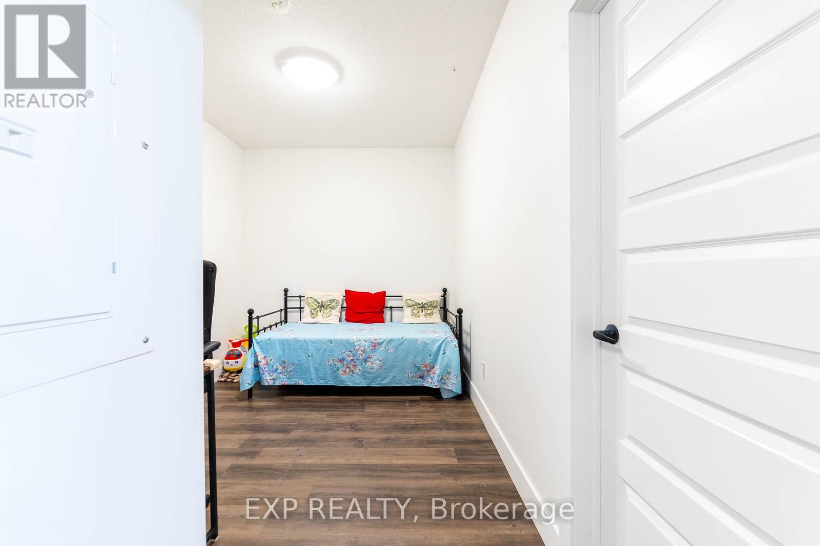 Photo 21 of 211 1201 Lackner Place, Kitchener ON