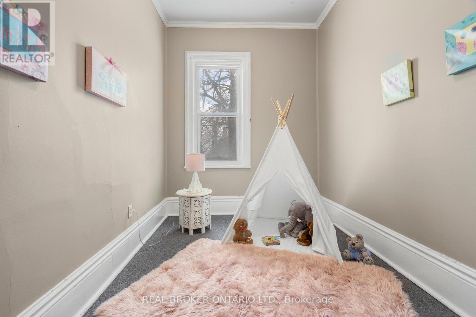 Photo 31 of 42 Daniel Street N, Arnprior ON