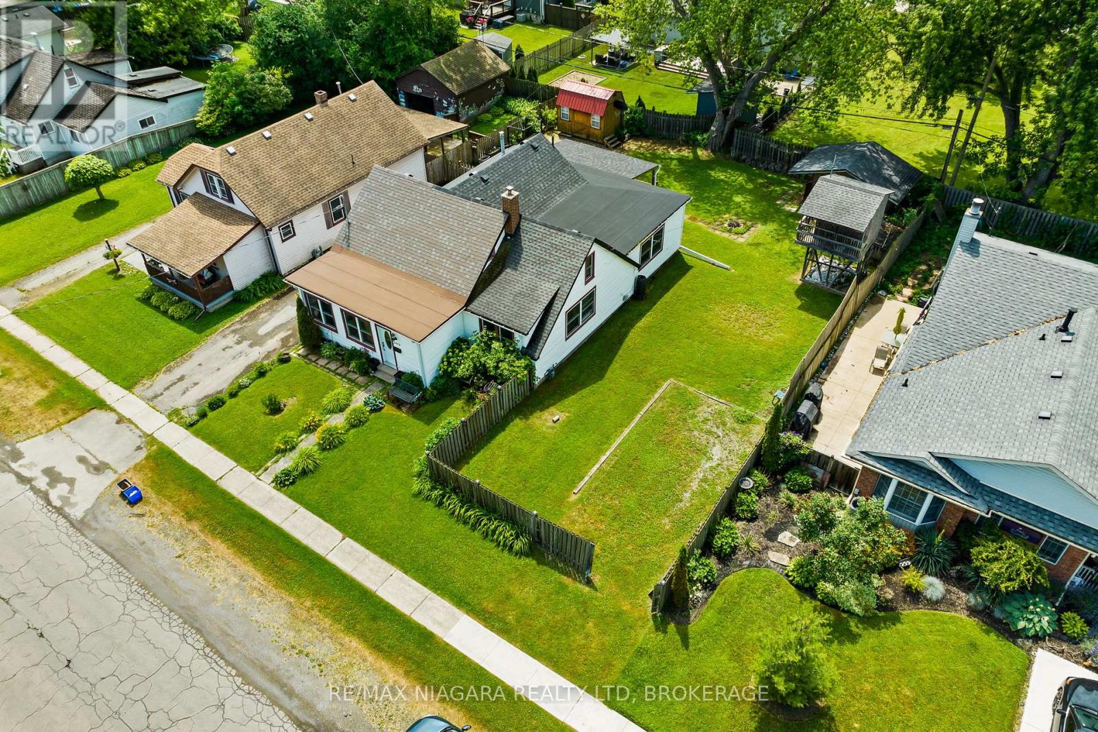 Photo 24 of 549 Ferndale Avenue, Fort Erie ON