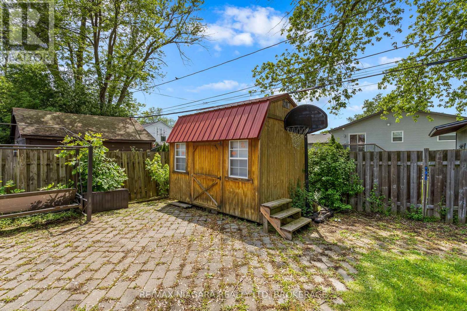 Photo 10 of 549 Ferndale Avenue, Fort Erie ON