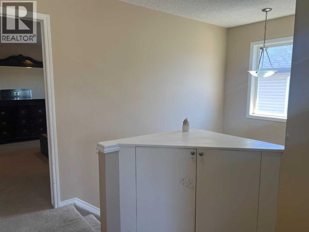 Single Family House for Sale in  Saddlebrook Common NE Saddle Ridge Calgary 