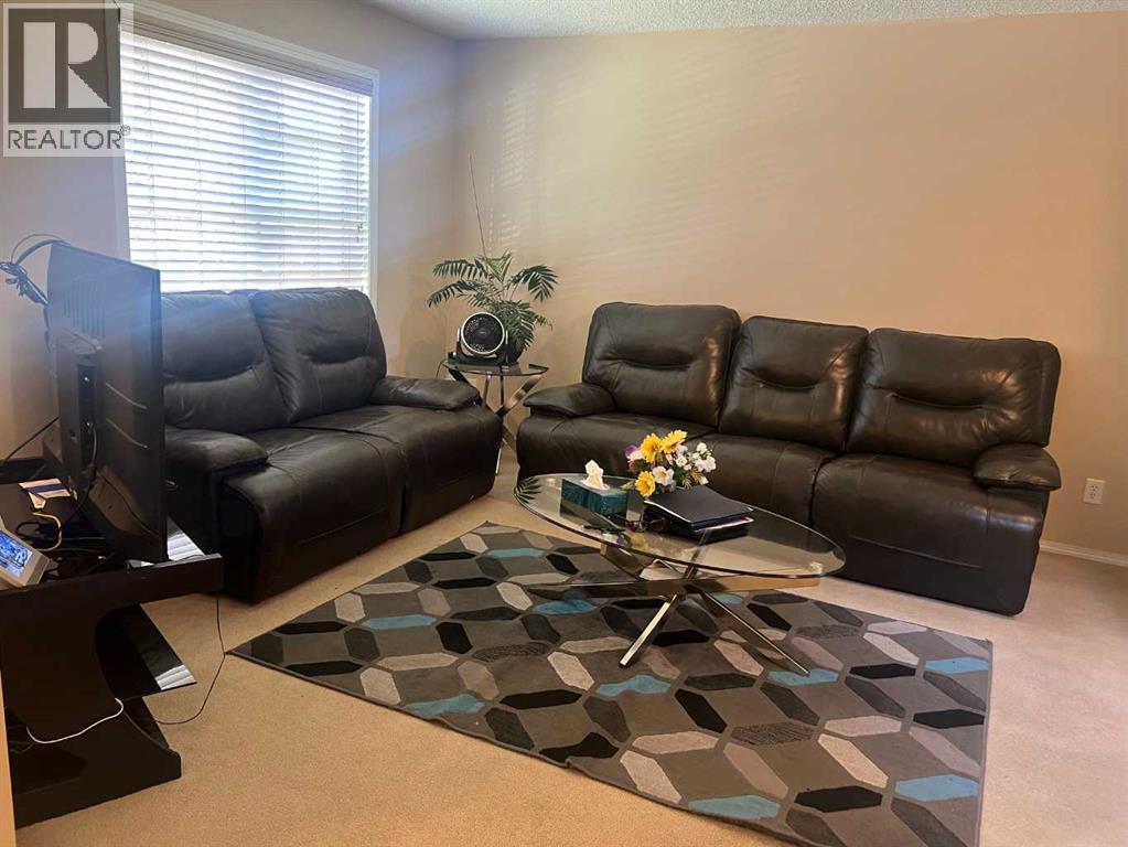 Single Family House for Sale in  Saddlebrook Common NE Saddle Ridge Calgary 