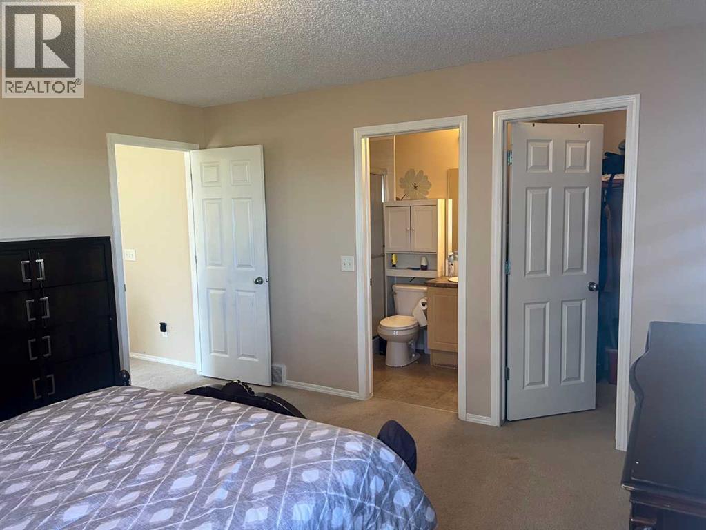 Single Family House for Sale in  Saddlebrook Common NE Saddle Ridge Calgary 