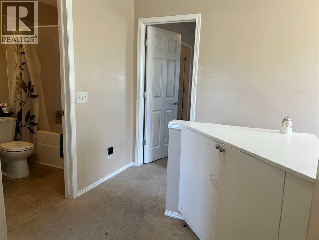Single Family House for Sale in  Saddlebrook Common NE Saddle Ridge Calgary 