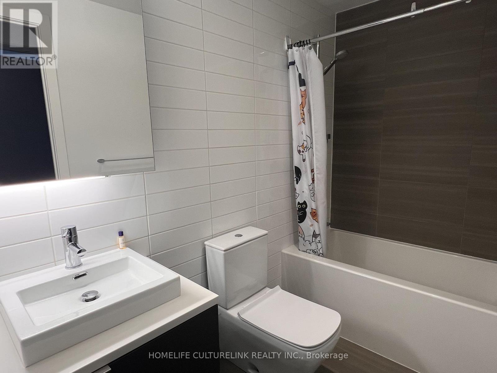 Photo 17 of 2504 170 Bayview Avenue, Toronto ON