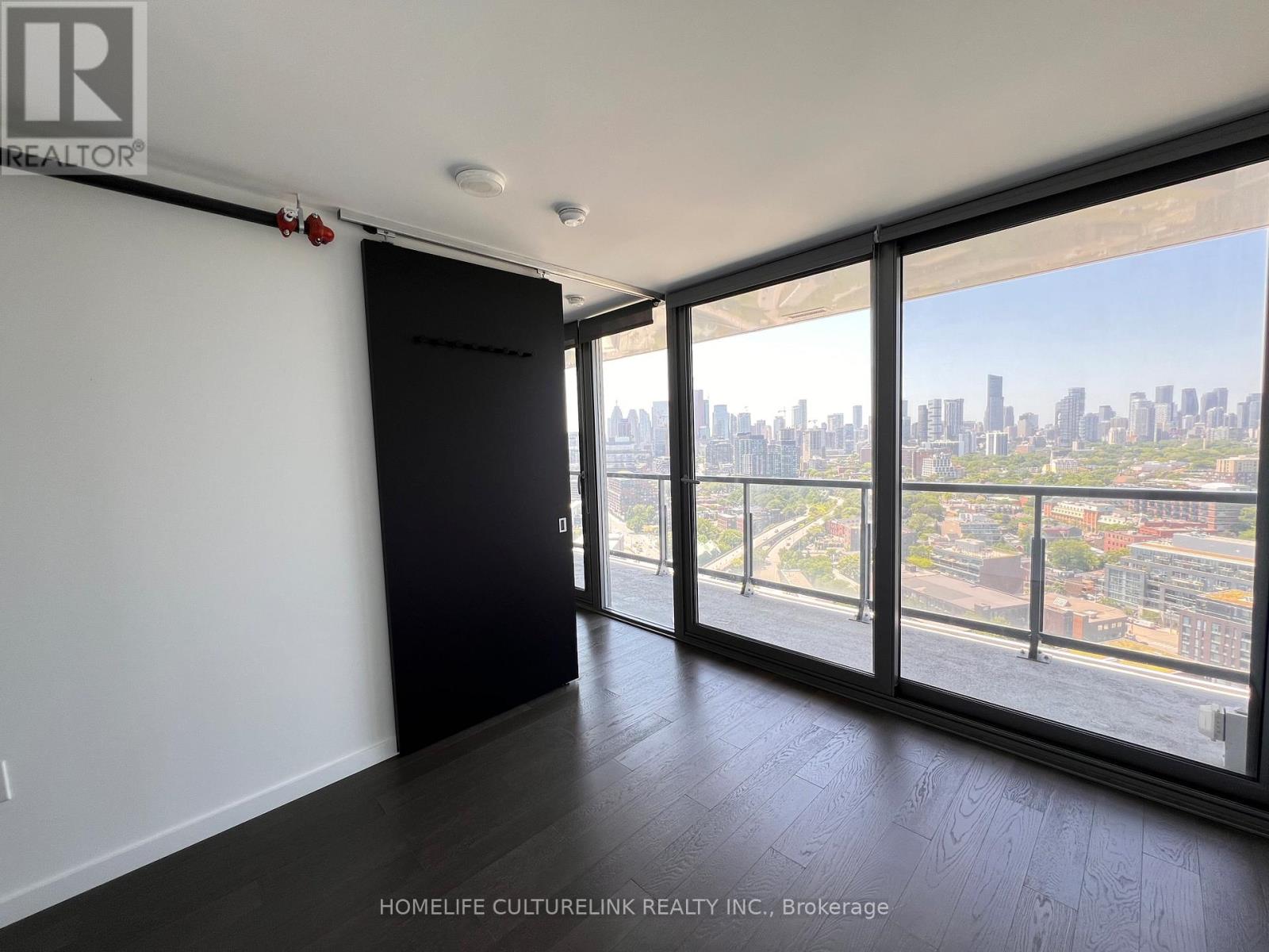 Photo 26 of 2504 170 Bayview Avenue, Toronto ON