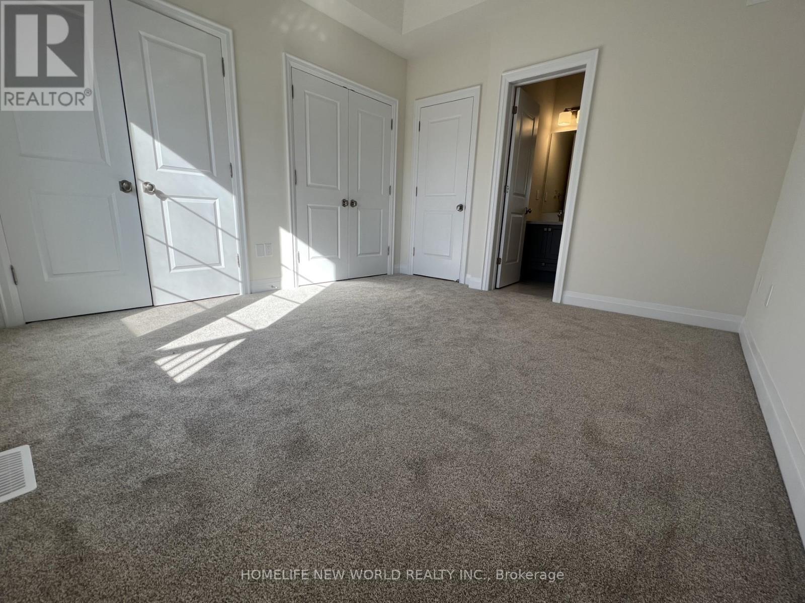 Photo 13 of 4193 Major Mackenzie Drive, Markham ON