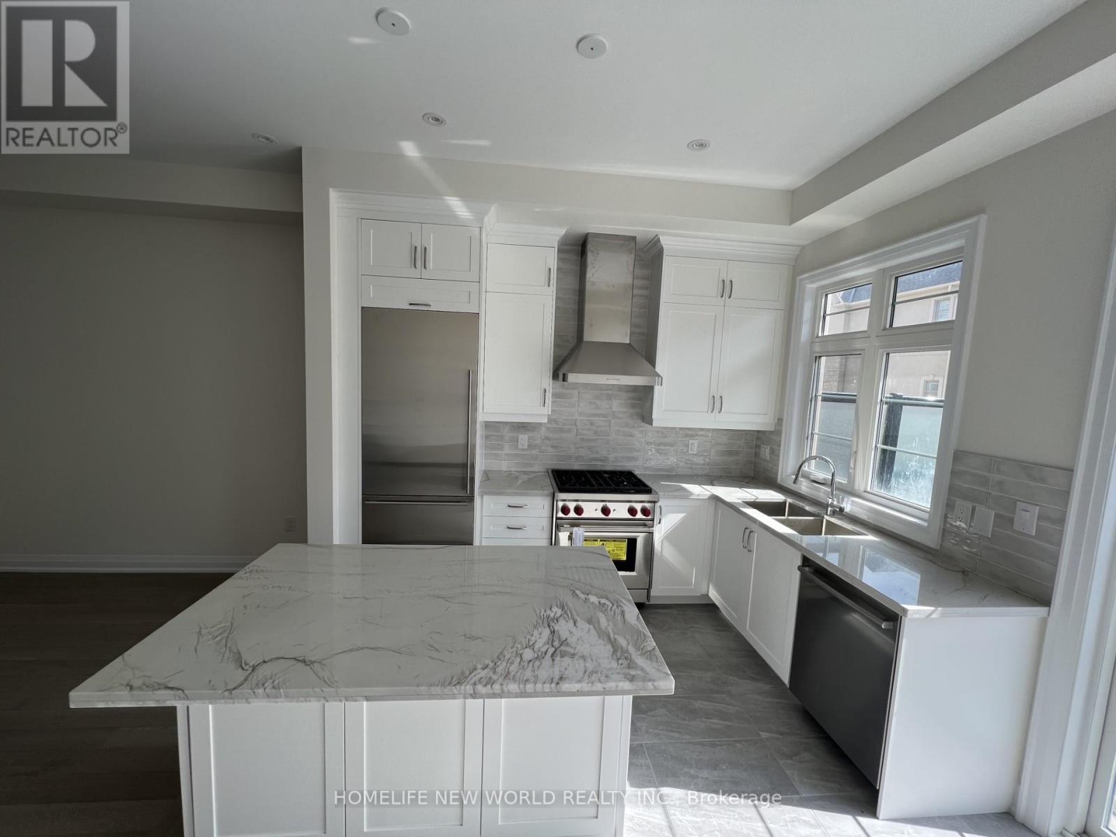 Photo 7 of 4193 Major Mackenzie Drive, Markham ON