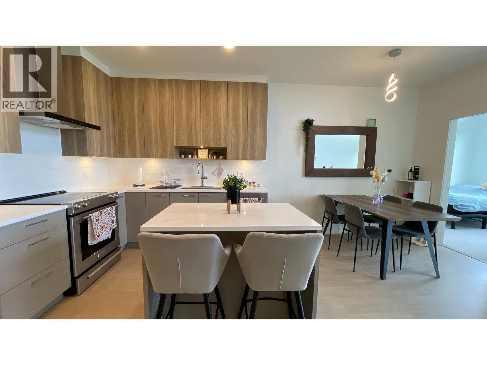 Photo 1 of 614 7599 15th Street, Burnaby BC