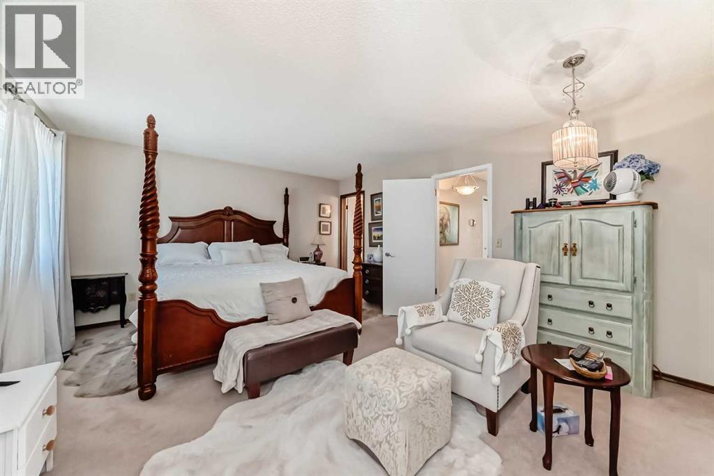 Single Family House for Sale in  Templeton Road NE Temple Calgary 
