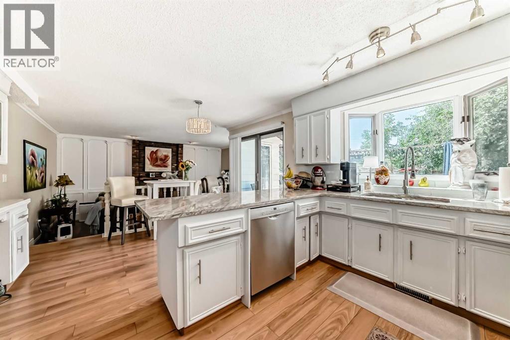 Single Family House for Sale in  Templeton Road NE Temple Calgary 