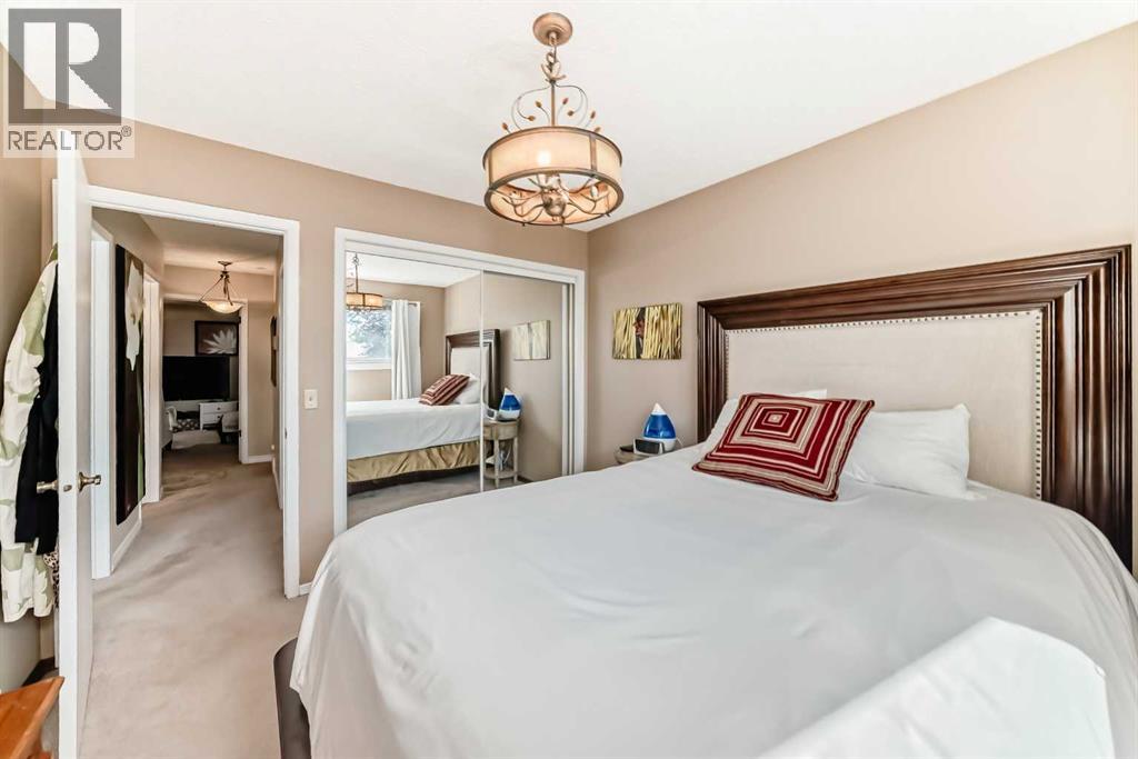 Single Family House for Sale in  Templeton Road NE Temple Calgary 