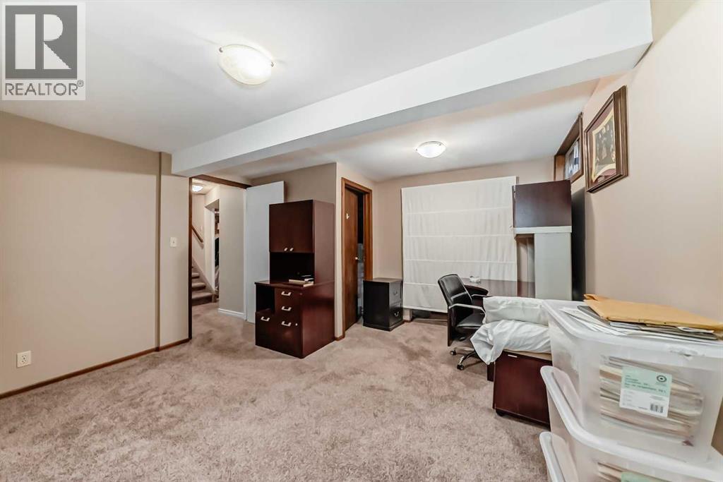 Single Family House for Sale in  Templeton Road NE Temple Calgary 