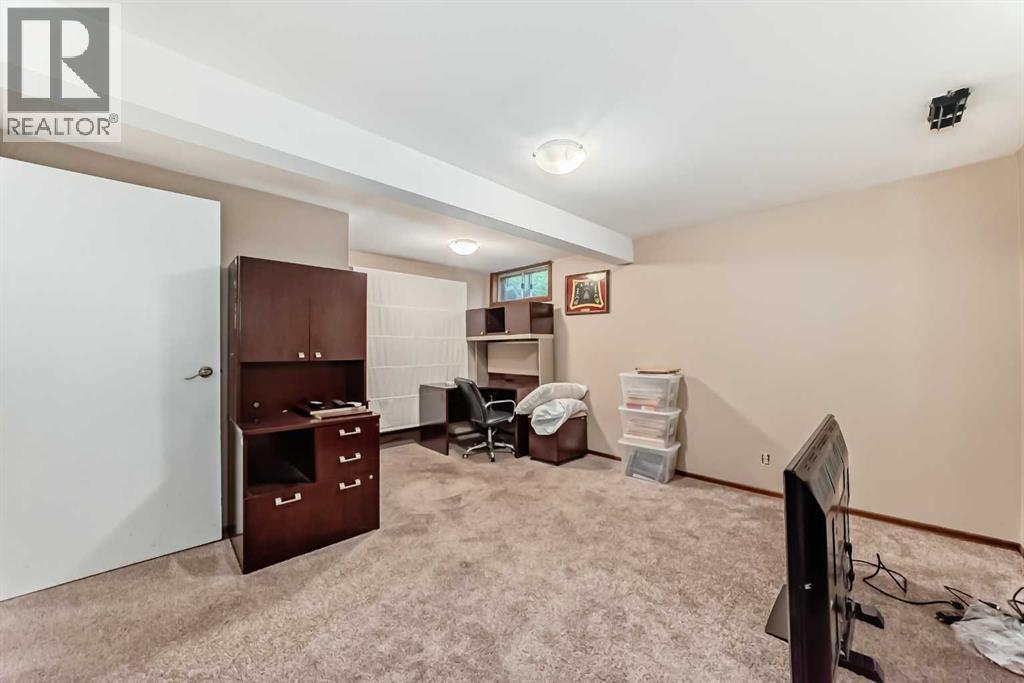 Single Family House for Sale in  Templeton Road NE Temple Calgary 