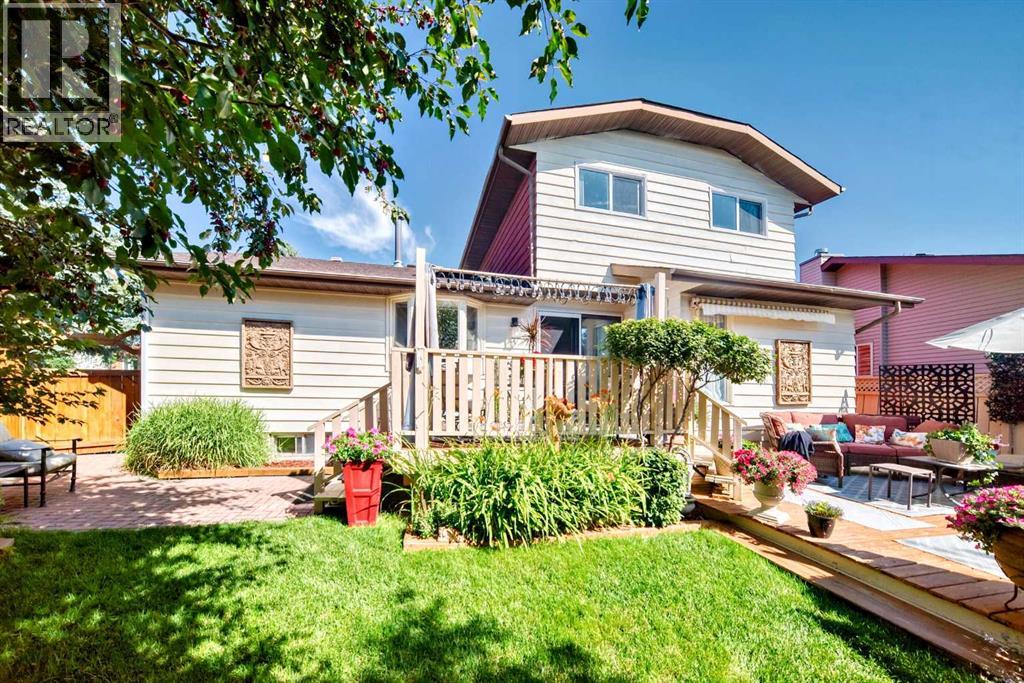Single Family House for Sale in  Templeton Road NE Temple Calgary 