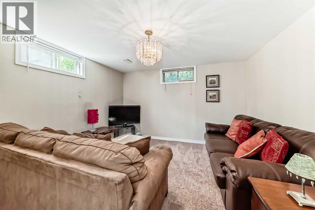 Single Family House for Sale in  Templeton Road NE Temple Calgary 