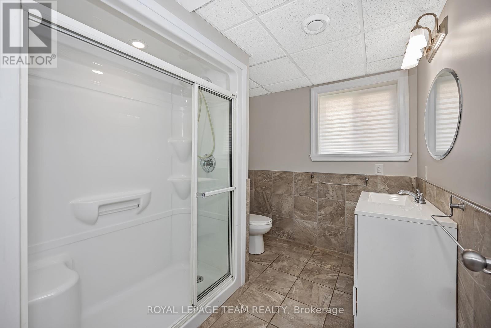 Photo 18 of 28 Barnhart Drive, South Stormont ON