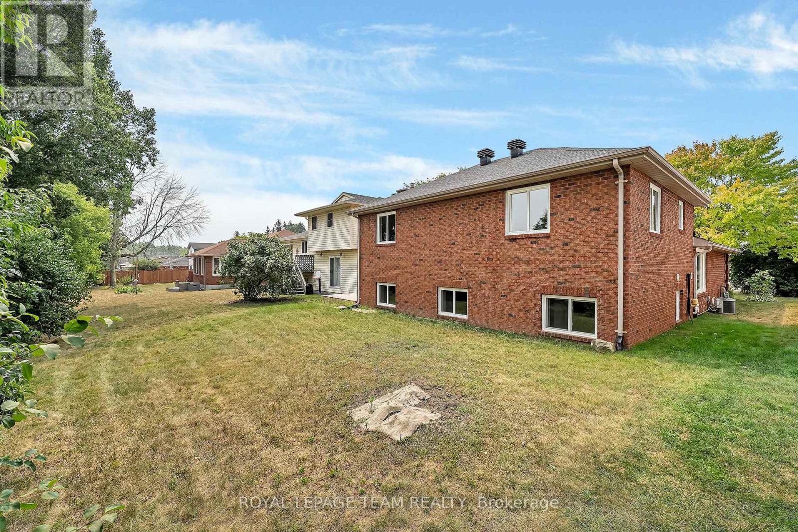 Photo 26 of 28 Barnhart Drive, South Stormont ON