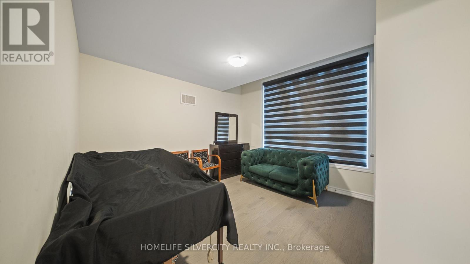 Photo 21 of 96 Strickland Avenue, Brantford ON