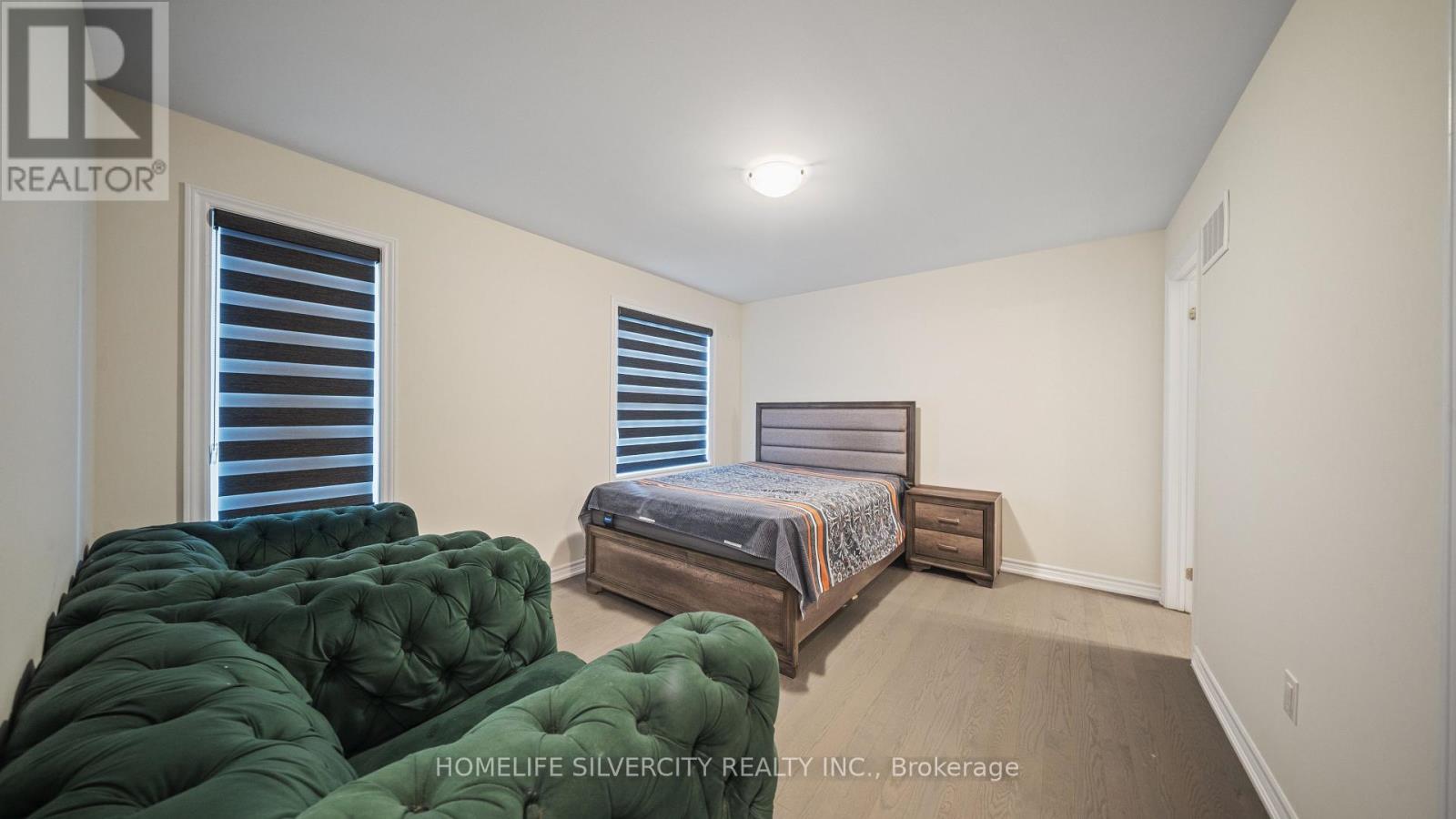 Photo 23 of 96 Strickland Avenue, Brantford ON