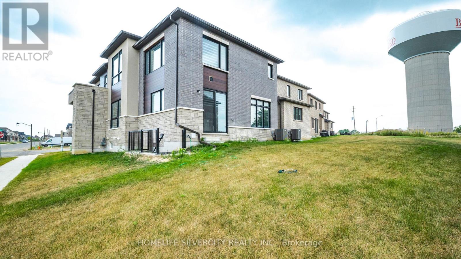 Photo 24 of 96 Strickland Avenue, Brantford ON