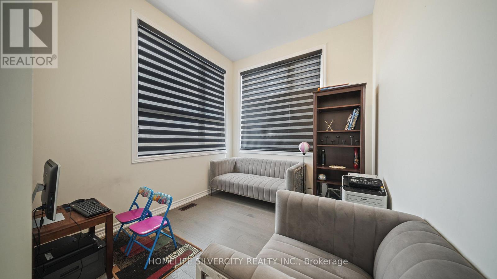 Photo 6 of 96 Strickland Avenue, Brantford ON
