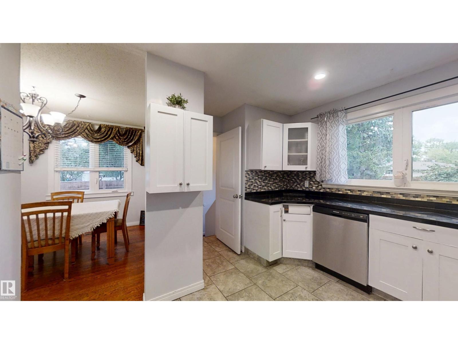 Photo 19 of 12203 149 Av Nw, Edmonton AB
