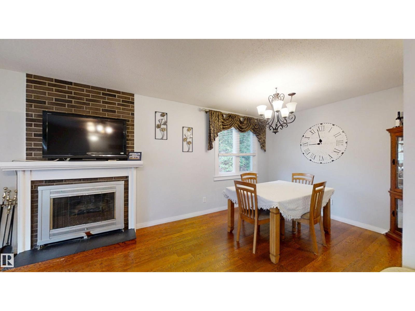 Photo 12 of 12203 149 Av Nw, Edmonton AB