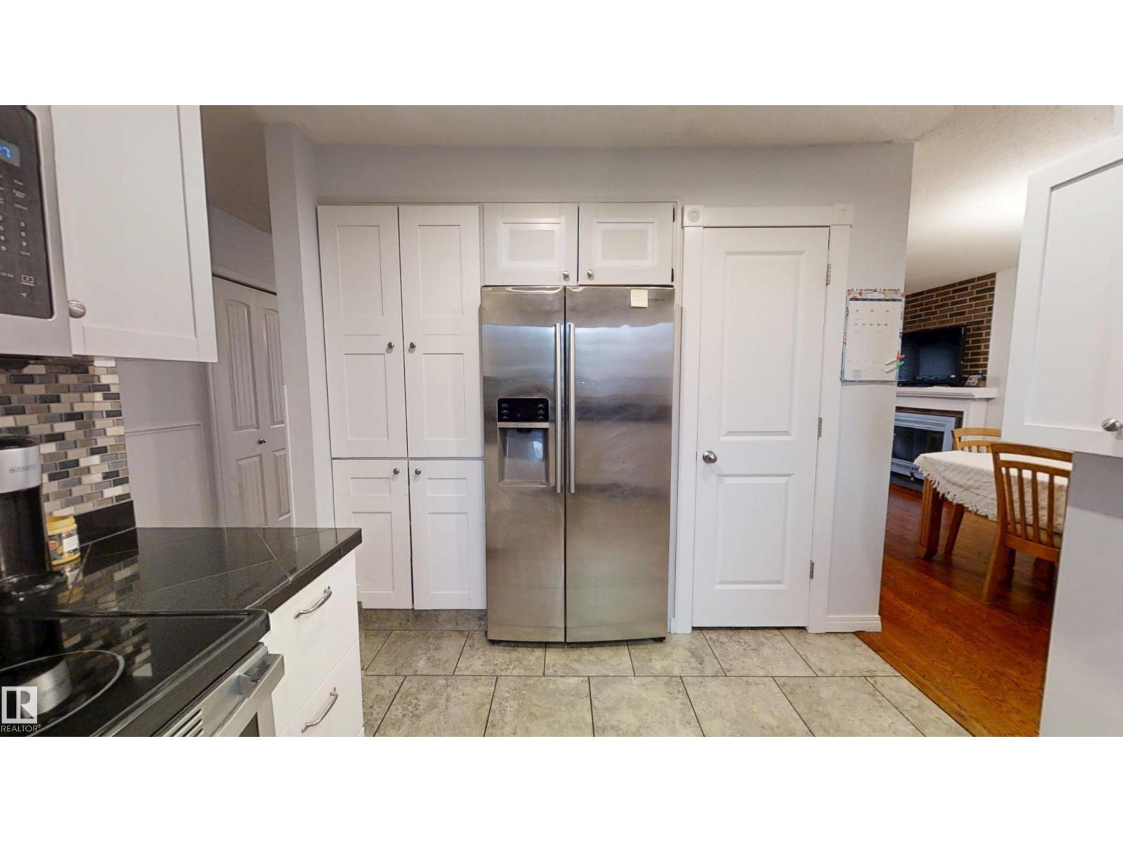 Photo 18 of 12203 149 Av Nw, Edmonton AB