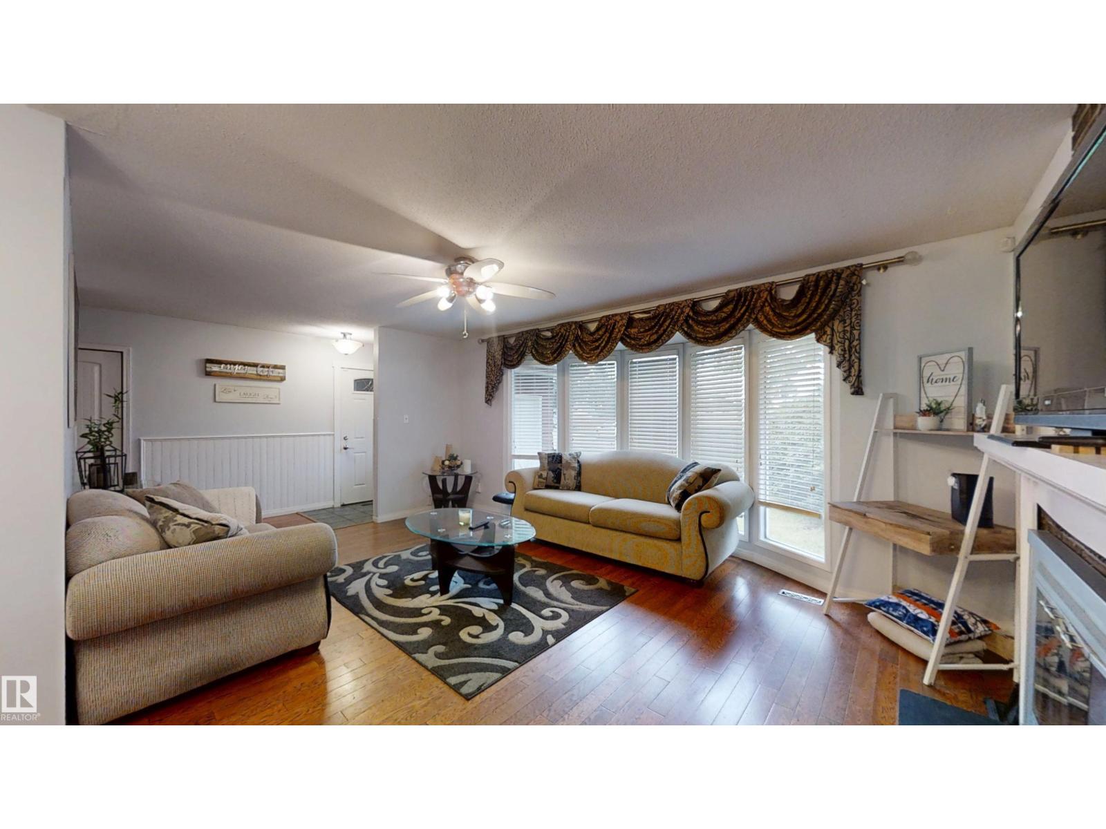 Photo 5 of 12203 149 Av Nw, Edmonton AB