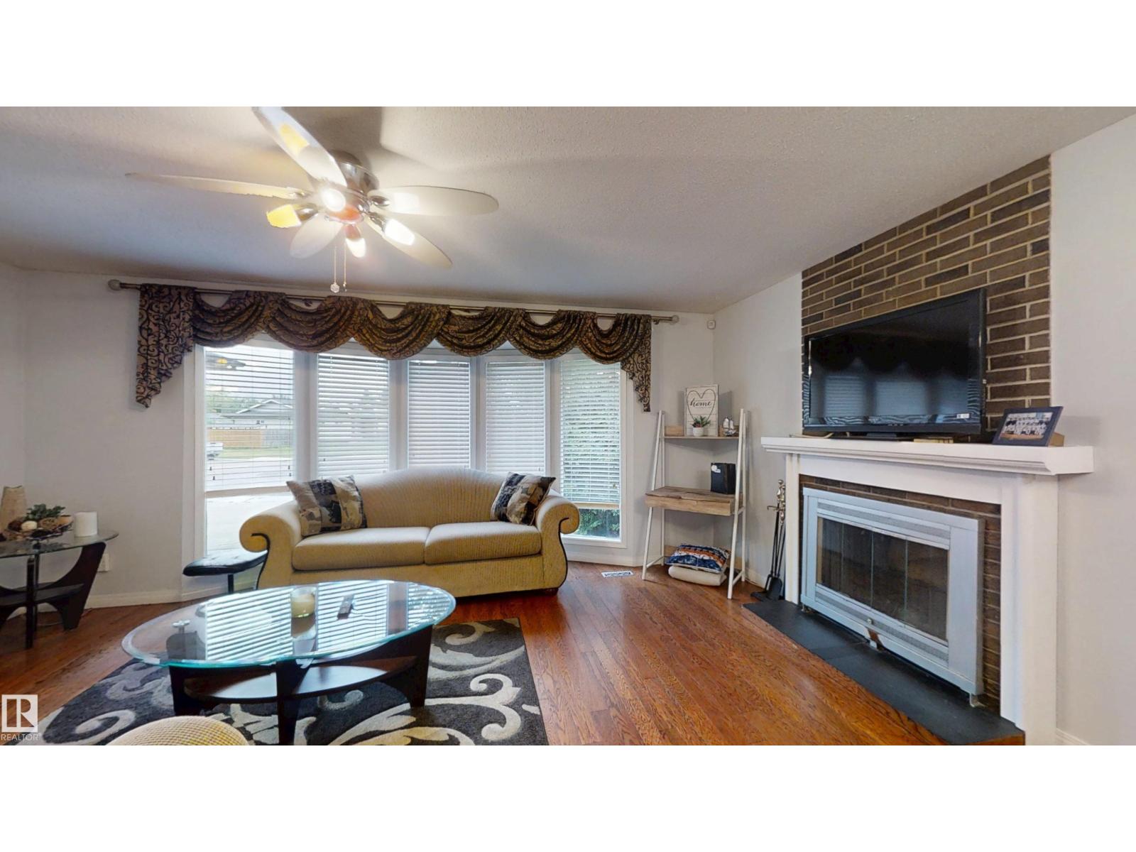 Photo 6 of 12203 149 Av Nw, Edmonton AB