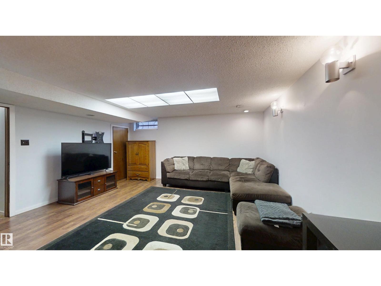 Photo 38 of 12203 149 Av Nw, Edmonton AB