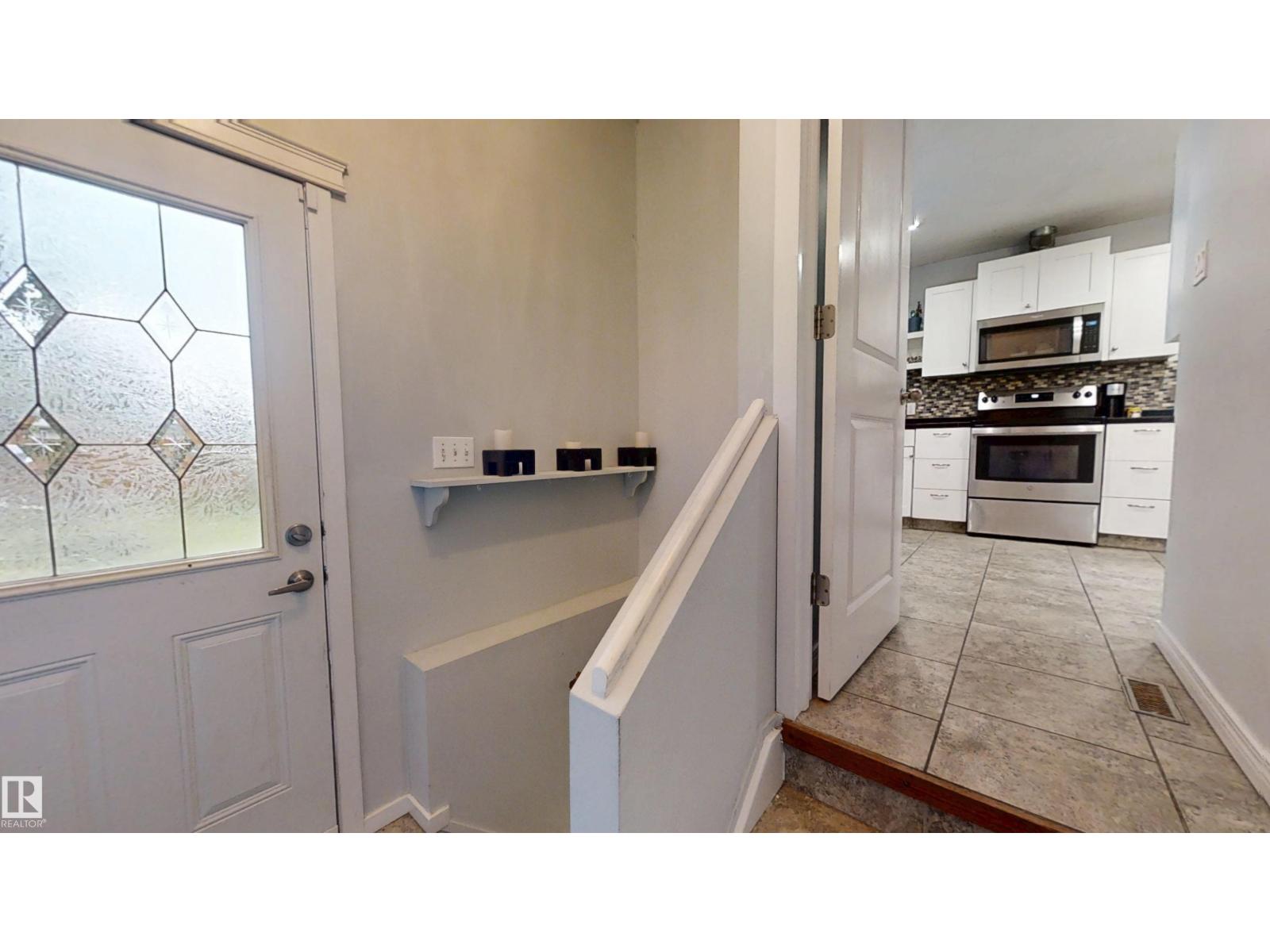 Photo 33 of 12203 149 Av Nw, Edmonton AB