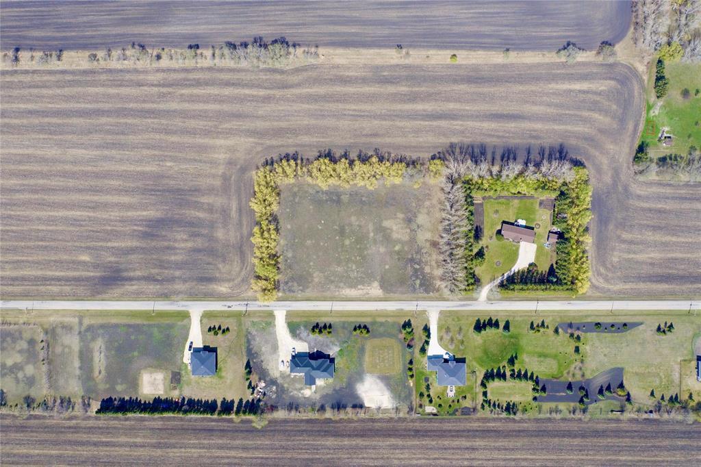 Photo 10 of 785 Bowen Avenue, East St Paul MB