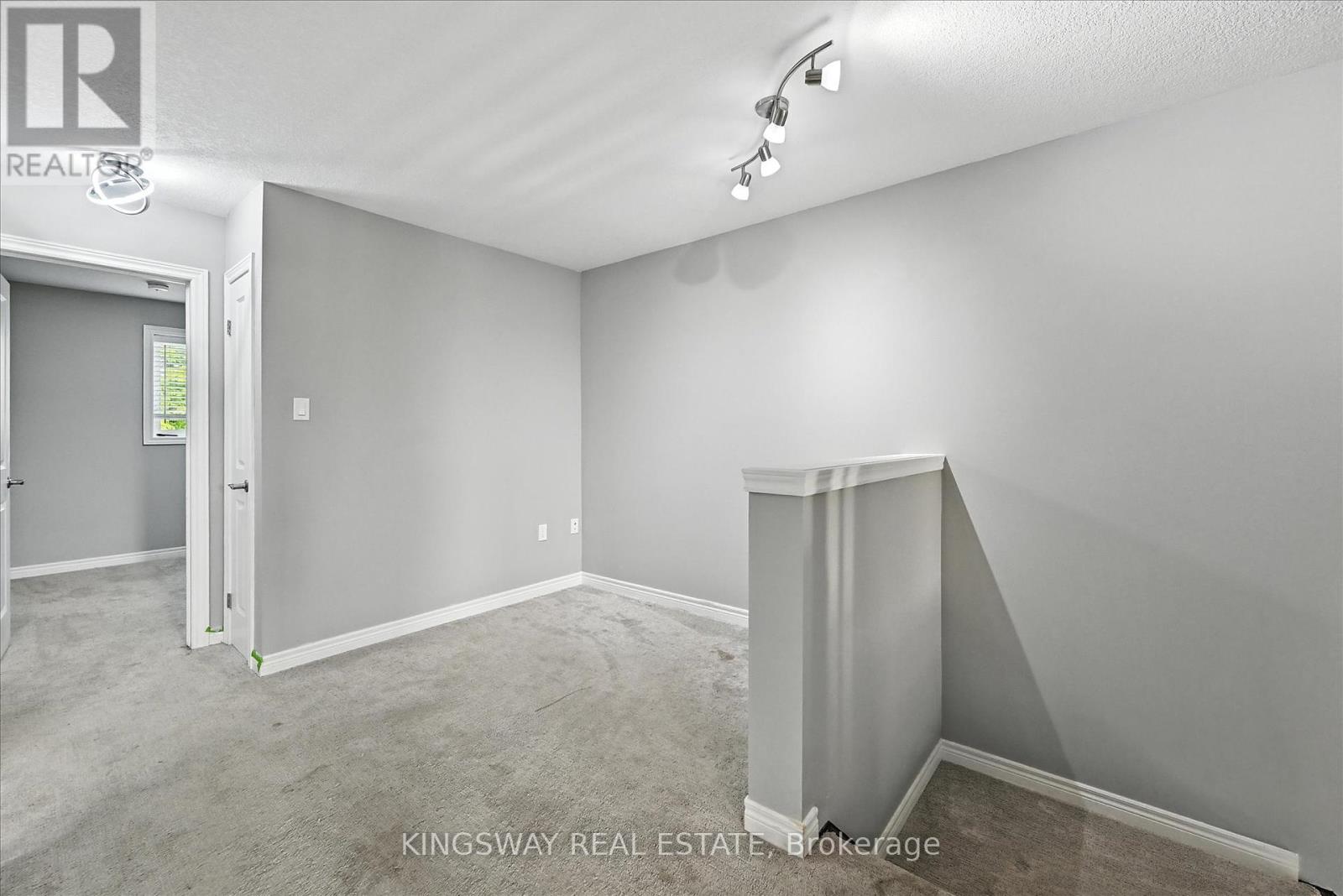 Photo 19 of 17 Dennis Drive, West Lincoln ON