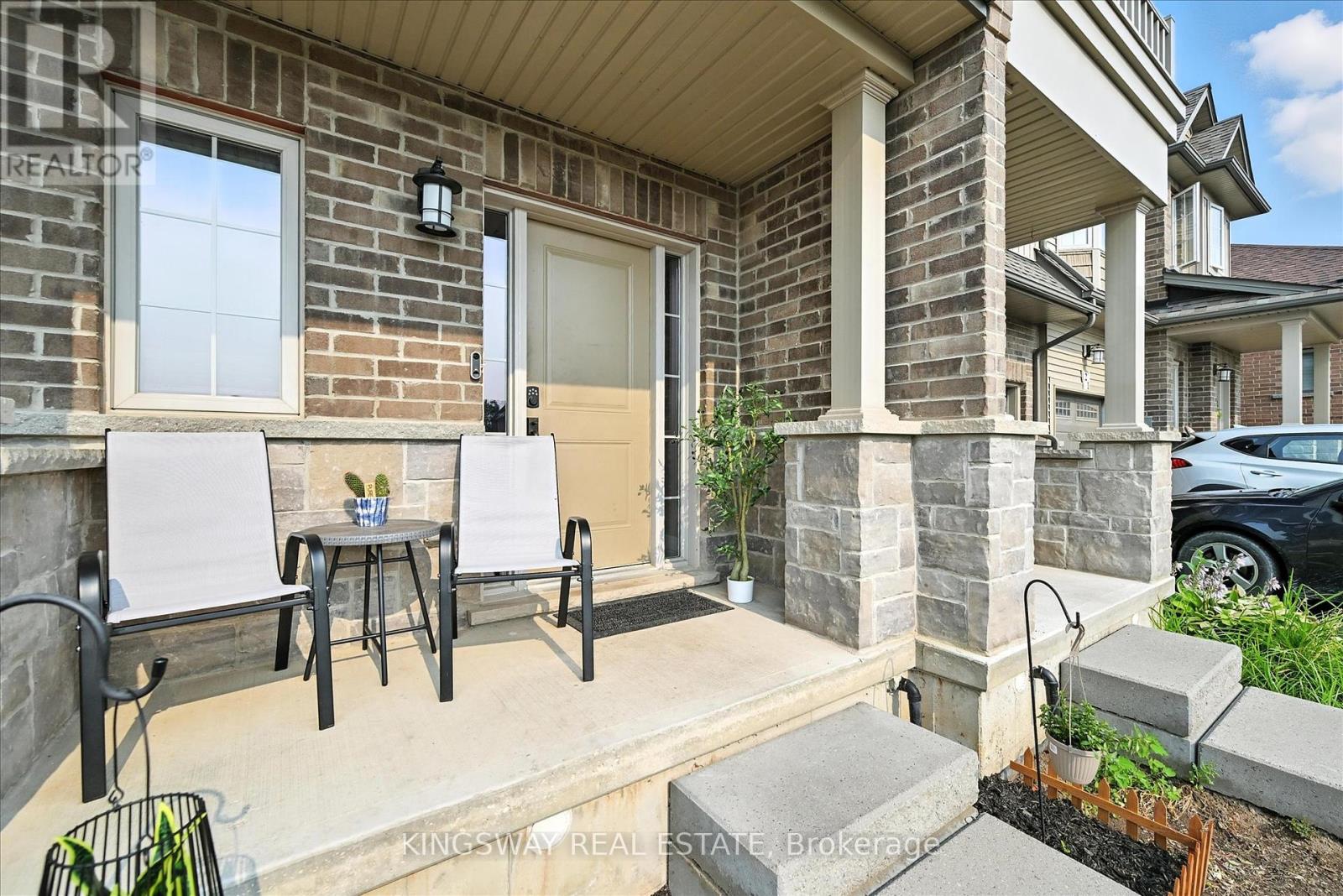 Photo 33 of 17 Dennis Drive, West Lincoln ON