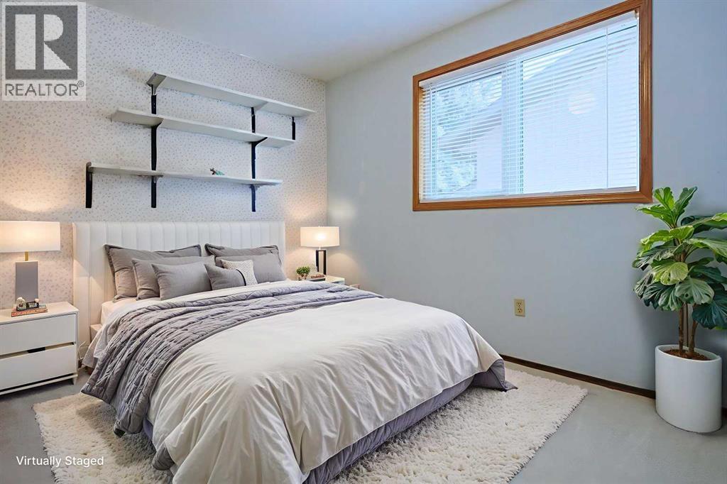 Single Family House for Sale in  Edgemont Drive NW Edgemont Calgary 