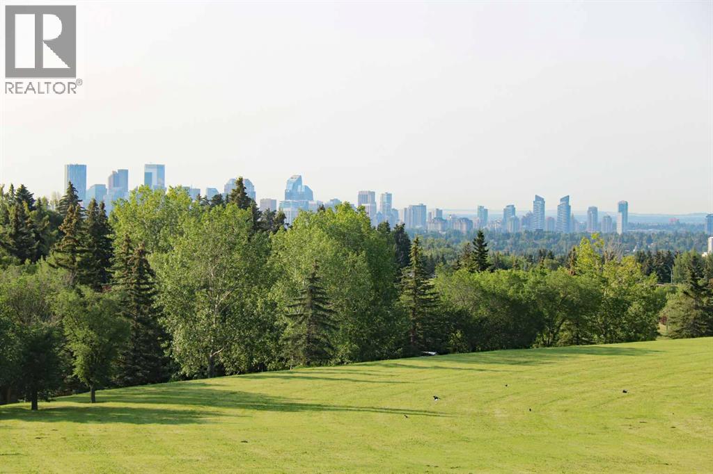 Single Family House for Sale in  Edgemont Drive NW Edgemont Calgary 