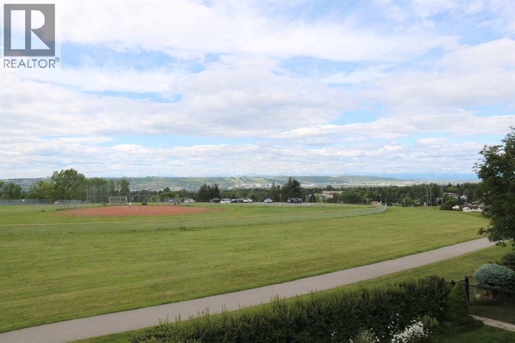 Single Family House for Sale in  Edgemont Drive NW Edgemont Calgary 