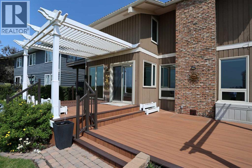 Single Family House for Sale in  Edgemont Drive NW Edgemont Calgary 