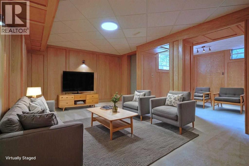 Single Family House for Sale in  Edgemont Drive NW Edgemont Calgary 