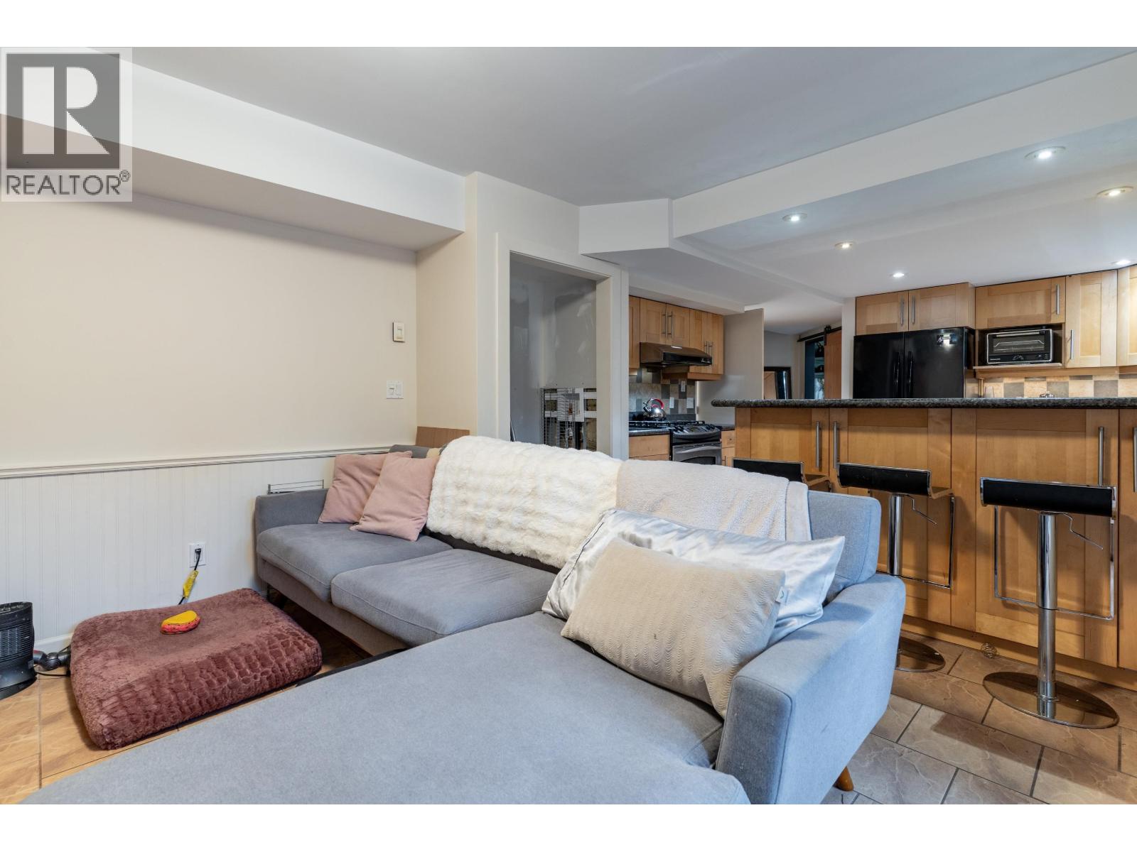 Photo 13 of 4164 Fairway Place, North Vancouver BC