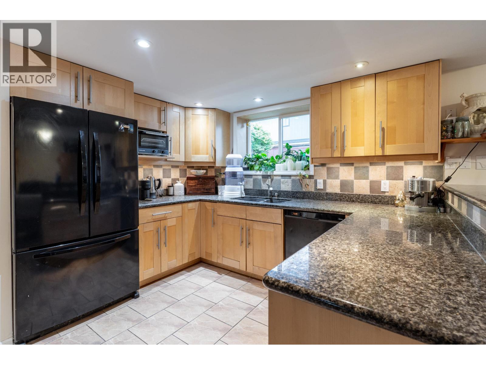 Photo 19 of 4164 Fairway Place, North Vancouver BC