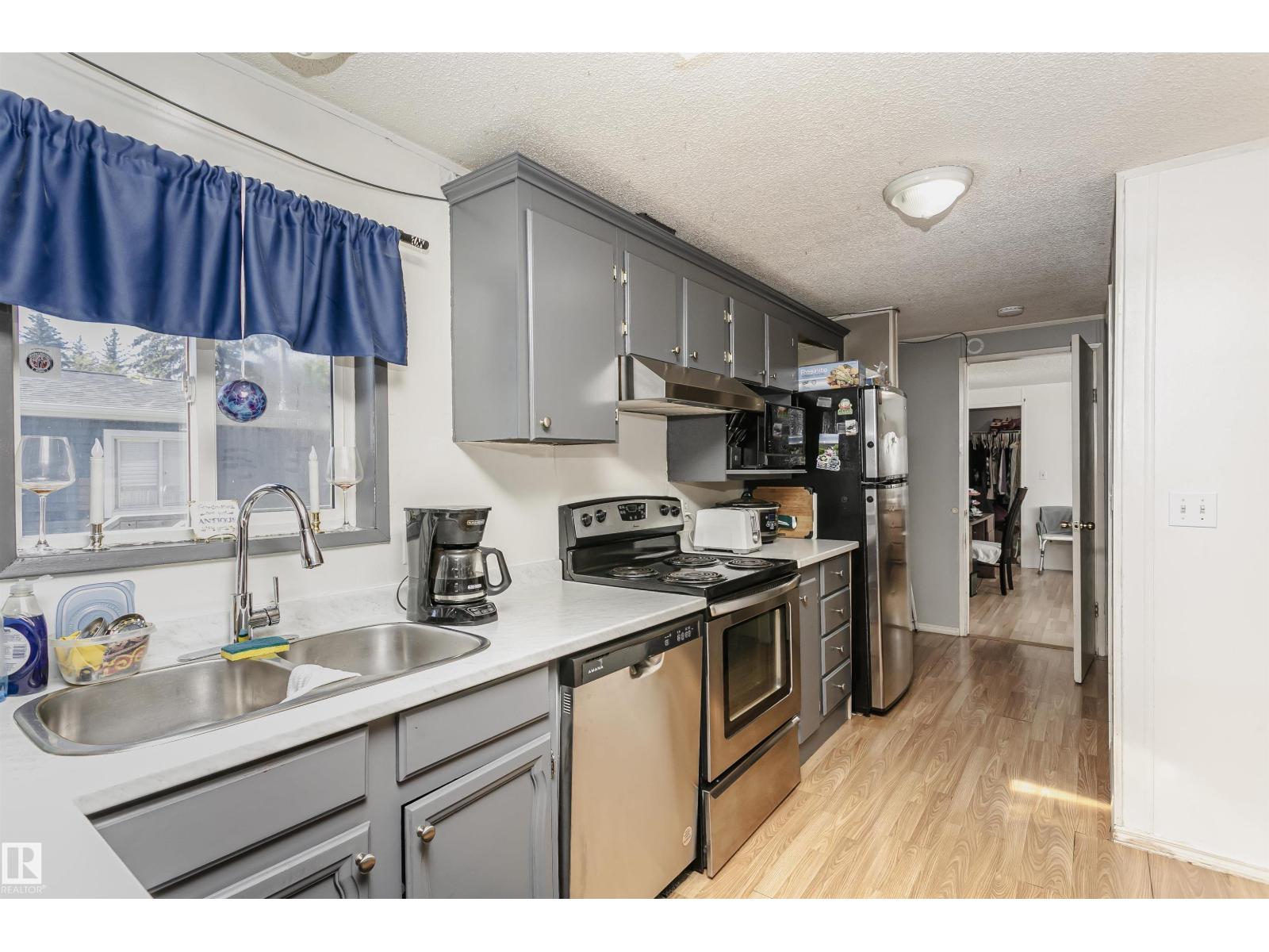 Photo 16 of 16 Willow Park Estates, Leduc AB