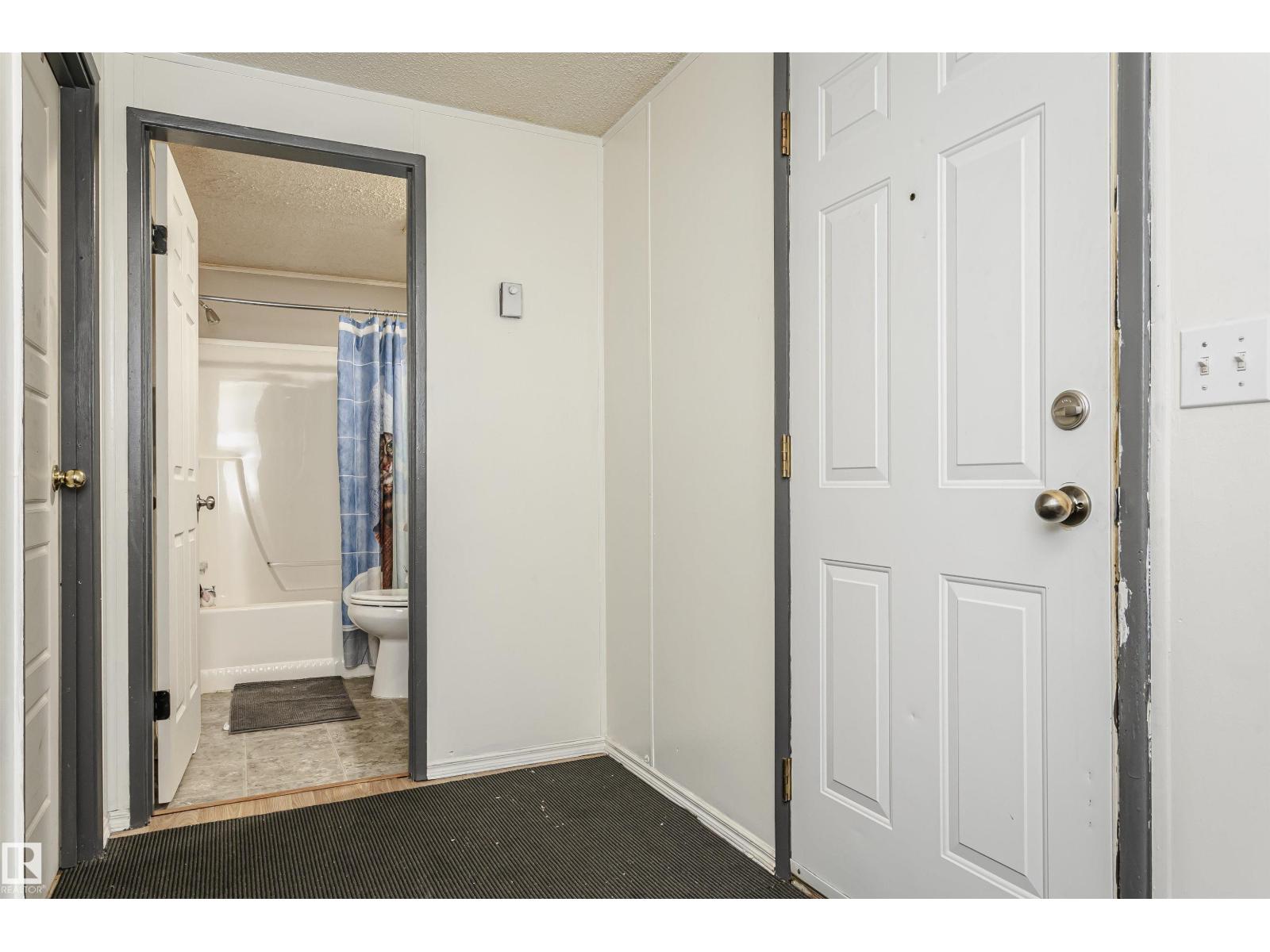 Photo 6 of 16 Willow Park Estates, Leduc AB