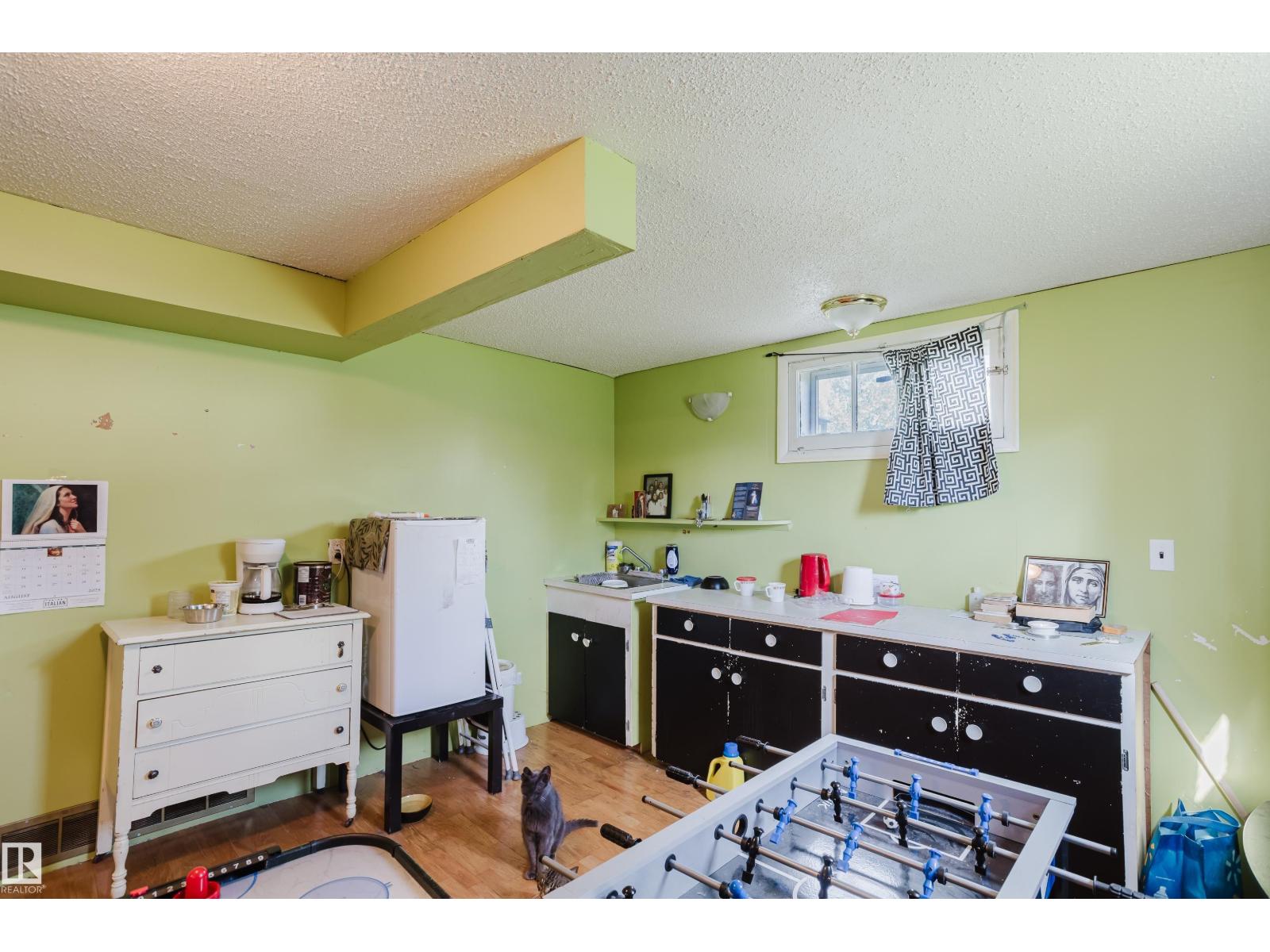 Photo 35 of 15630 105 Av Nw, Edmonton AB