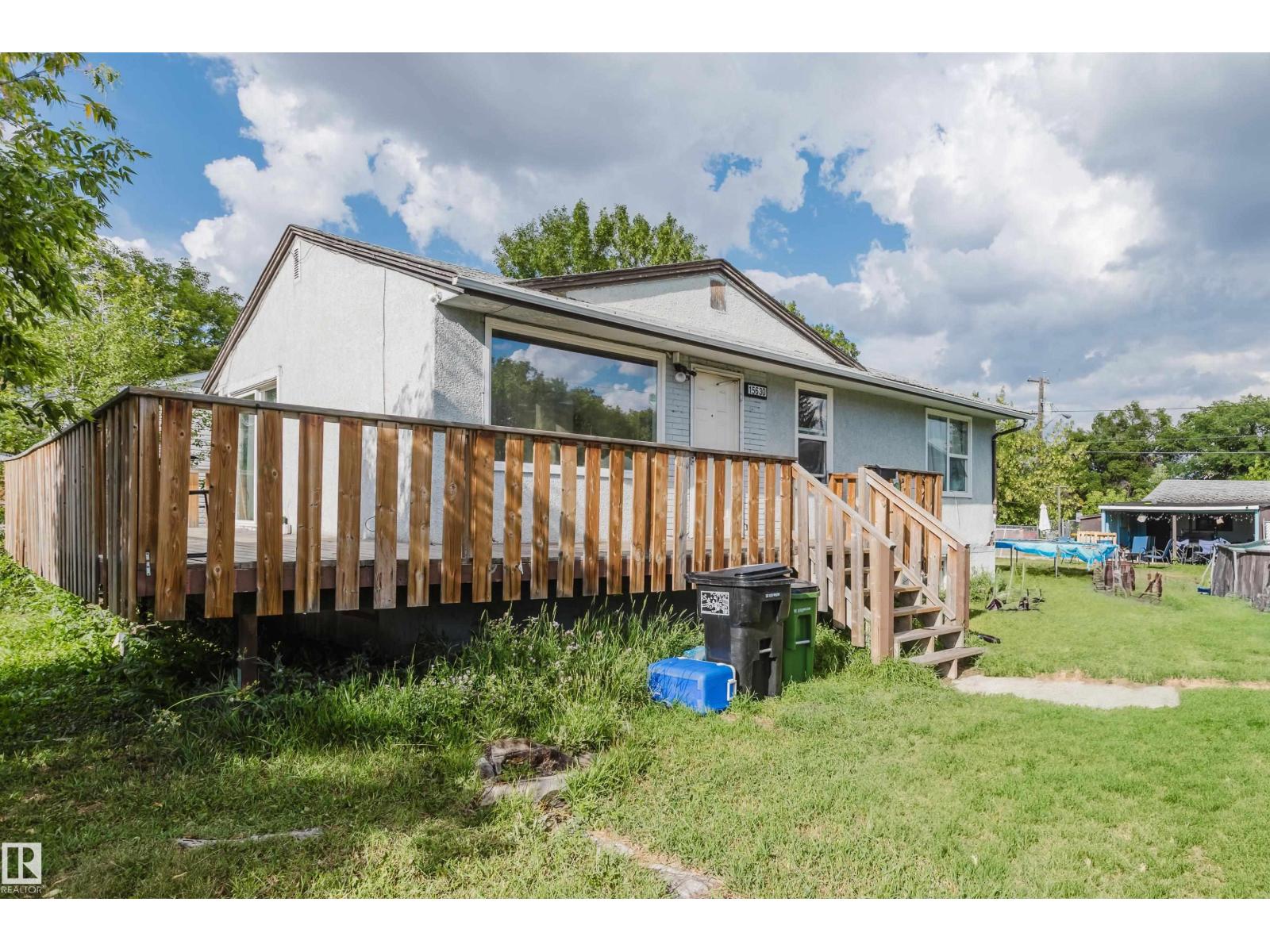 Photo 2 of 15630 105 Av Nw, Edmonton AB