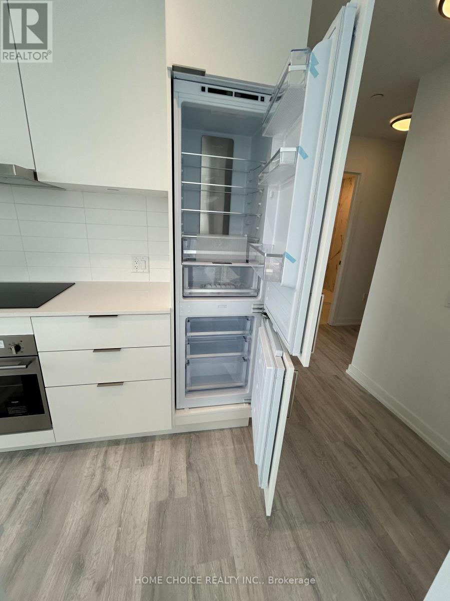 Photo 7 of N 2009 7 Golden Lion Heights S, Toronto ON
