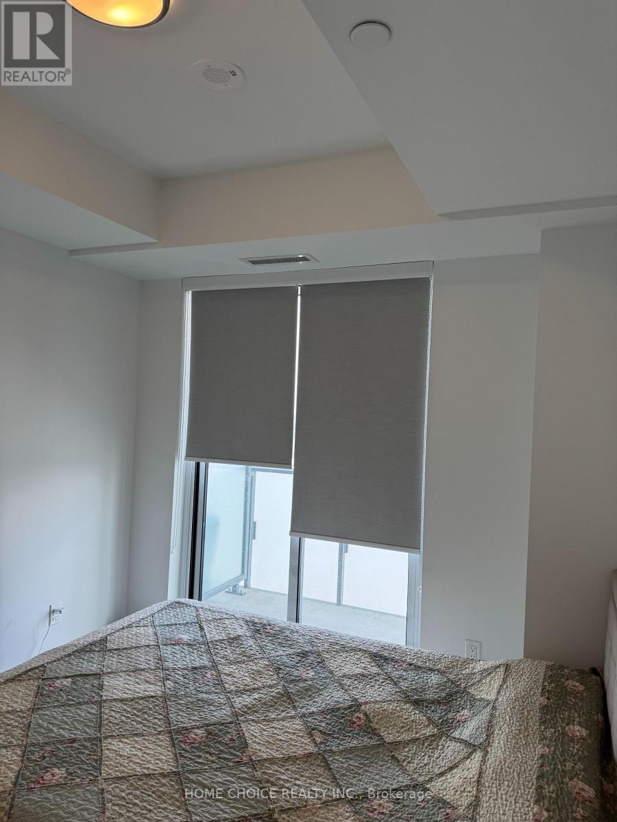 Photo 8 of N 2009 7 Golden Lion Heights S, Toronto ON